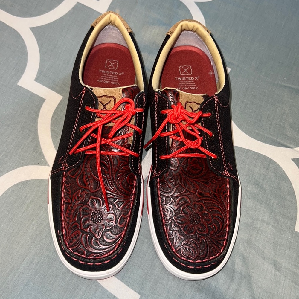 🔴 Twisted X Tooled Casual Shoes 🔴